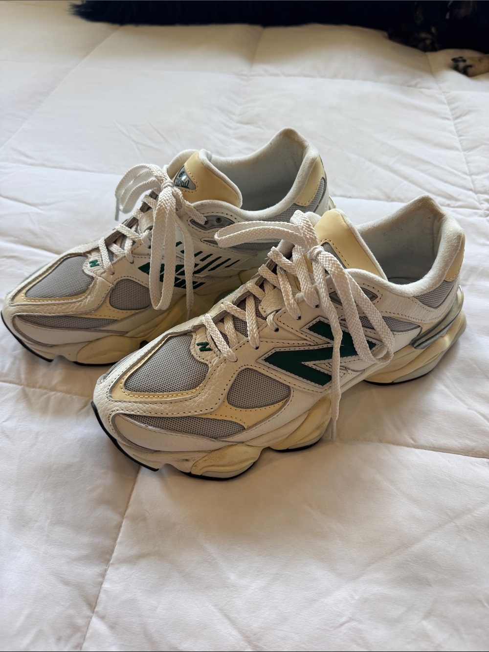 New Balance 9060 Sneaker, Men’s 8/Women’s 9.5